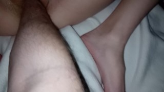 Explorando el Placer:   Combinando un Gran Dildo y el Fisting para Nuevas Experiencias